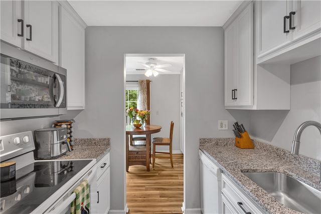 529 Brandywine Dr, Cranberry Twp, PA 16066