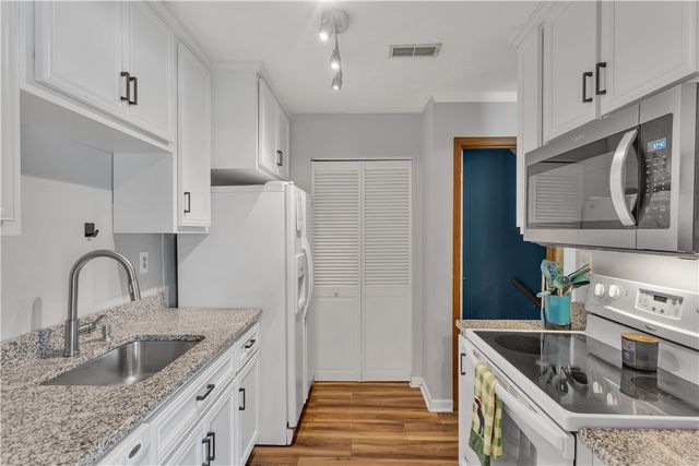 529 Brandywine Dr, Cranberry Twp, PA 16066