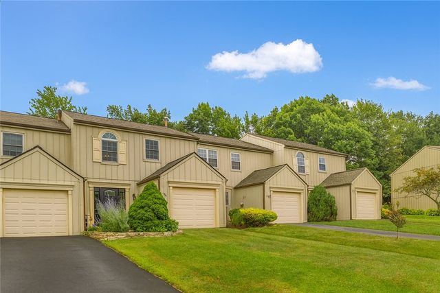 529 Brandywine Dr, Cranberry Twp, PA 16066