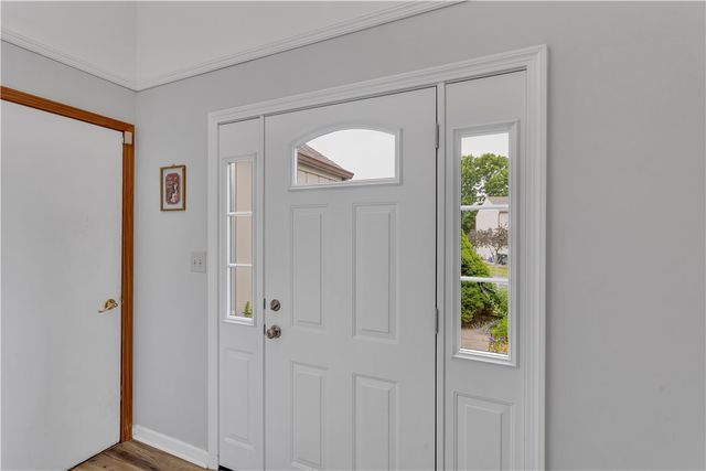 529 Brandywine Dr, Cranberry Twp, PA 16066