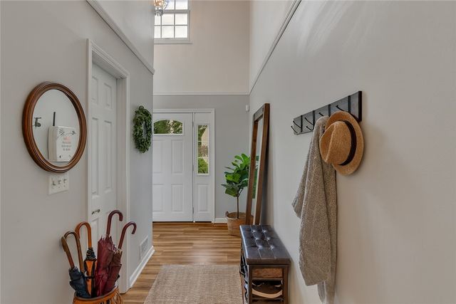 529 Brandywine Dr, Cranberry Twp, PA 16066