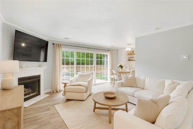 529 Brandywine Dr, Cranberry Twp, PA 16066