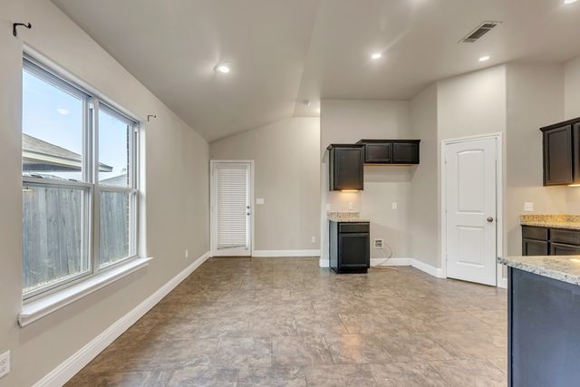 713 E 96th St, Odessa, TX 79765