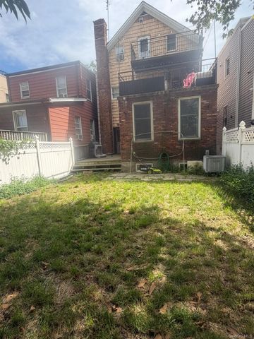 18-38 120th Street, College Point, NY 11356