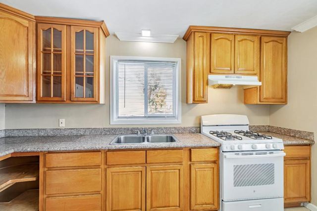 1037 N 7th Street, San Jose, CA 95112