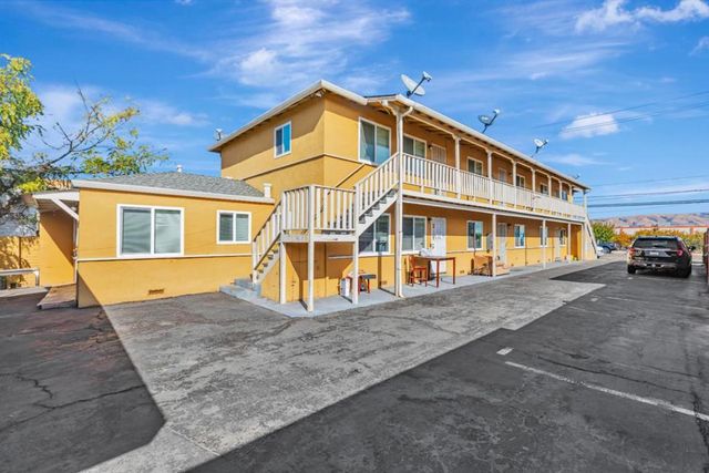 1037 N 7th Street, San Jose, CA 95112