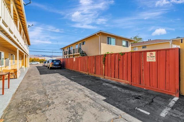 1037 N 7th Street, San Jose, CA 95112