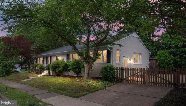 1321 DANDRIDGE ST, Fredericksburg, VA 22401