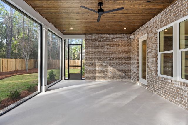 19 Caymus Cove, Freeport, FL 32439