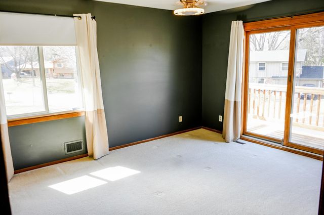 4696 Flag Avenue N, New Hope, MN 55428