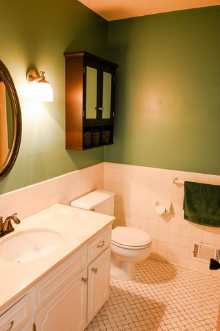 4696 Flag Avenue N, New Hope, MN 55428