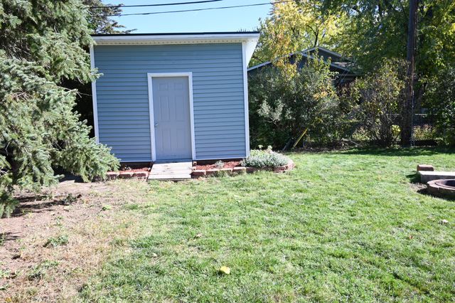 4696 Flag Avenue N, New Hope, MN 55428