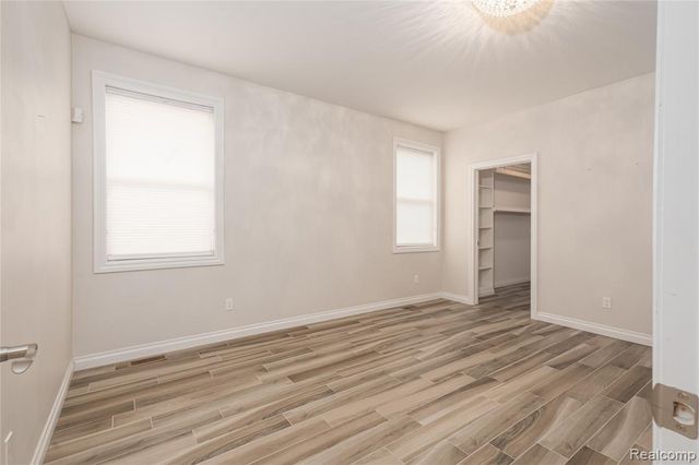 18755 Newton Street, Macomb, MI 48042