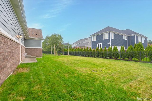 18755 Newton Street, Macomb, MI 48042