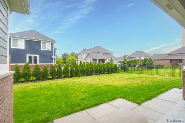 18755 Newton Street, Macomb, MI 48042