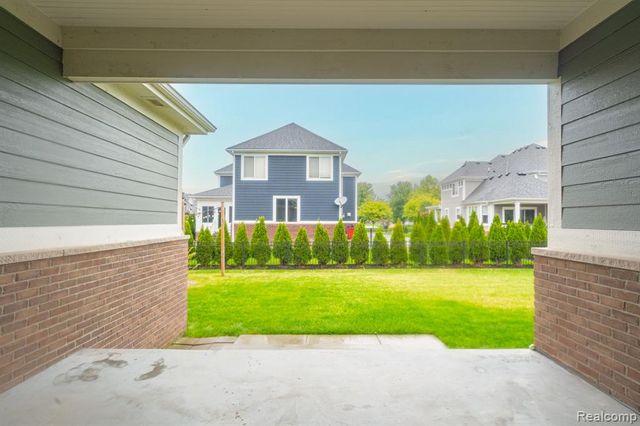 18755 Newton Street, Macomb, MI 48042