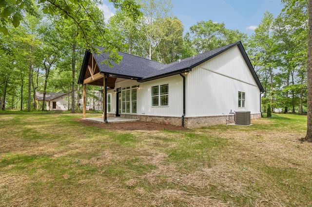 72 Haskell Winton Road, Manchester, TN 37355