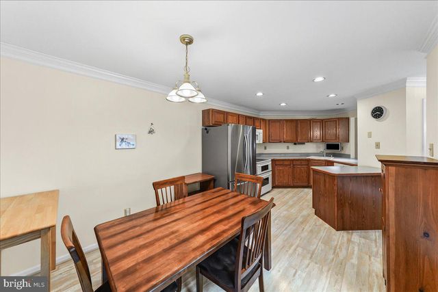402 SUMNER WAY, West Chester, PA 19382