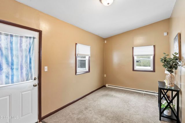 1064 Hegeman Street, Schenectady, NY 12306