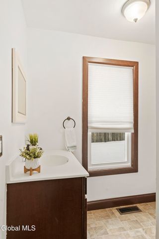 1064 Hegeman Street, Schenectady, NY 12306