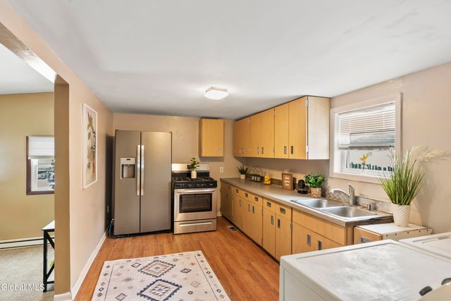 1064 Hegeman Street, Schenectady, NY 12306