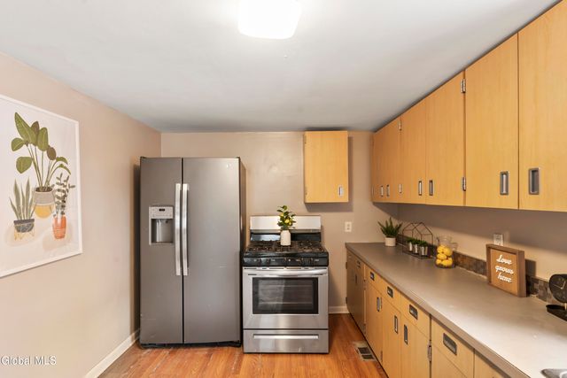 1064 Hegeman Street, Schenectady, NY 12306