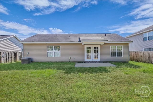 34 Twin Oaks Place, Savannah, GA 31407