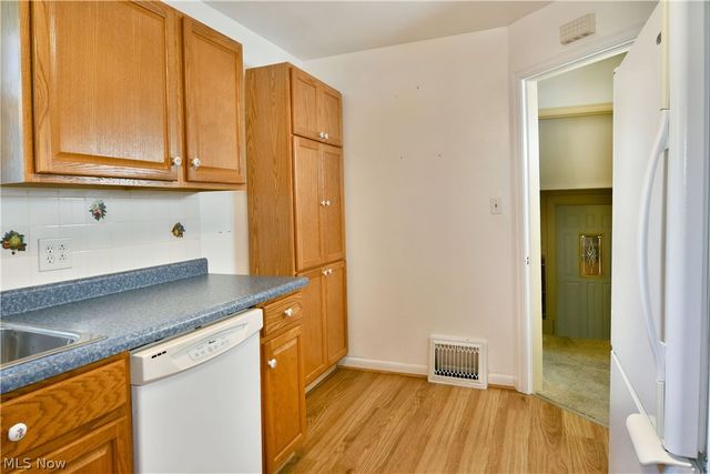 1406 Mazda Avenue NE, Warren, OH 44483