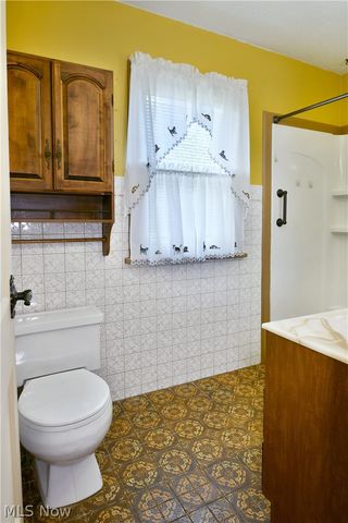 1406 Mazda Avenue NE, Warren, OH 44483
