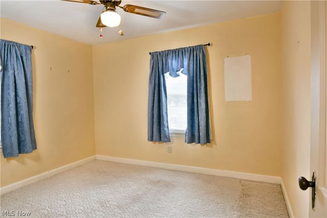 1406 Mazda Avenue NE, Warren, OH 44483