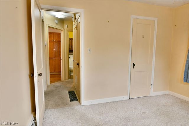 1406 Mazda Avenue NE, Warren, OH 44483