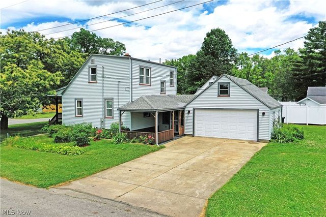 1406 Mazda Avenue NE, Warren, OH 44483