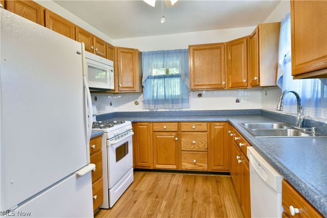 1406 Mazda Avenue NE, Warren, OH 44483