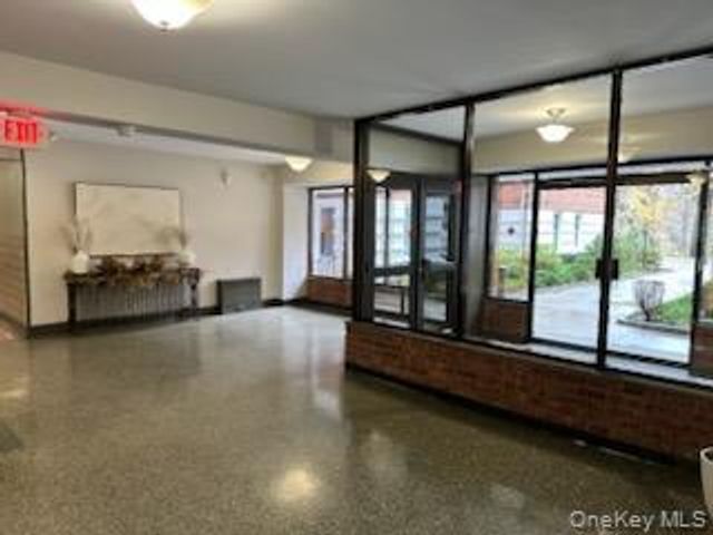 247 Parkview Avenue 6P, Bronxville, NY 10708