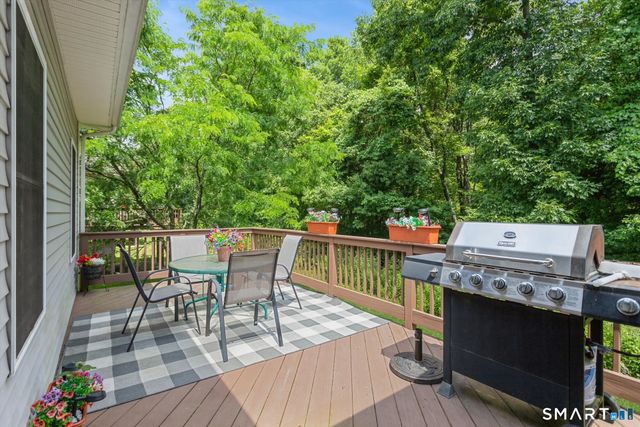 111 Pondview Circle, Beacon Falls, CT 06403
