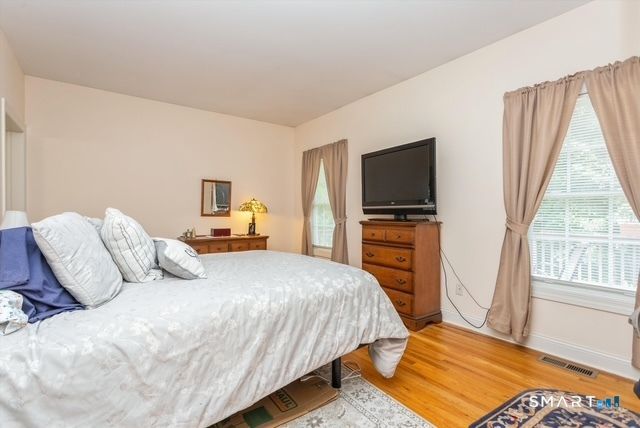 111 Pondview Circle, Beacon Falls, CT 06403