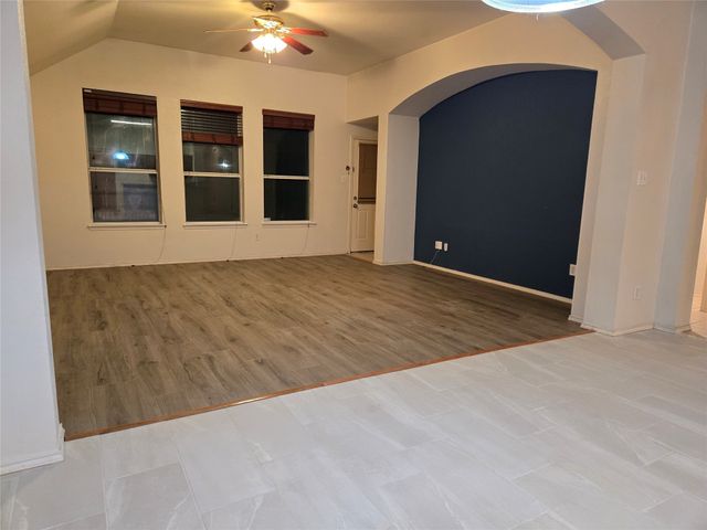 606 Zollman Court, Lancaster, TX 75146