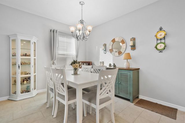 6187 Red Maple Manor, Vero Beach, FL 32966