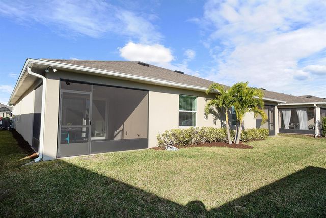 6187 Red Maple Manor, Vero Beach, FL 32966
