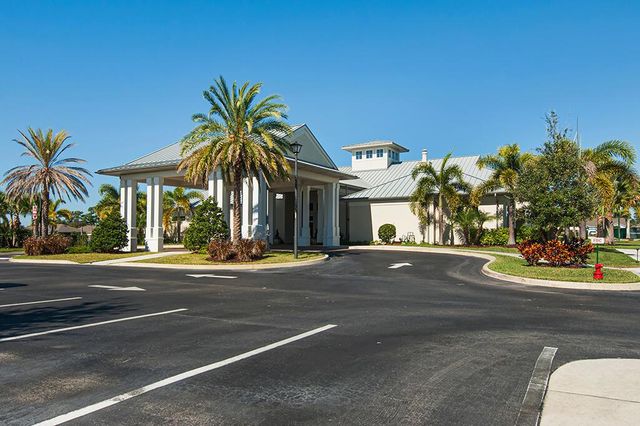 6187 Red Maple Manor, Vero Beach, FL 32966