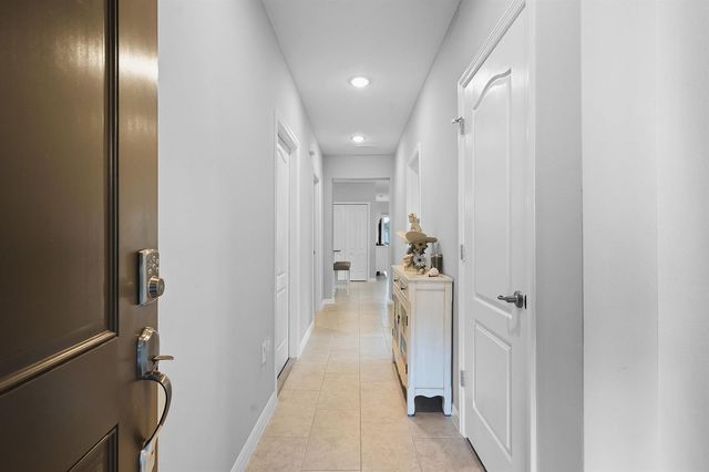 6187 Red Maple Manor, Vero Beach, FL 32966