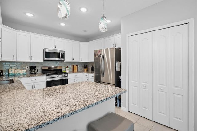 6187 Red Maple Manor, Vero Beach, FL 32966