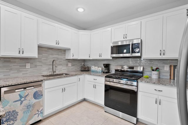 6187 Red Maple Manor, Vero Beach, FL 32966