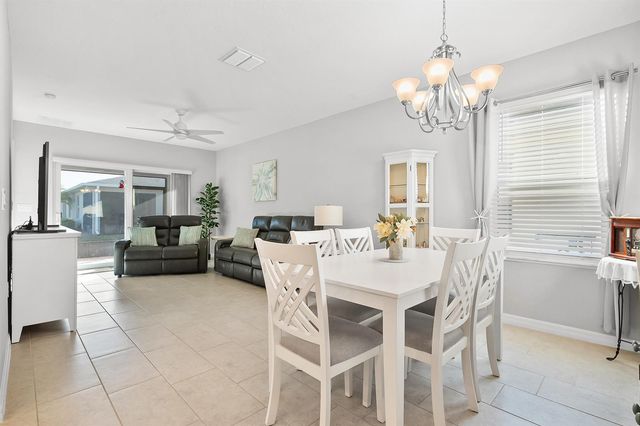 6187 Red Maple Manor, Vero Beach, FL 32966