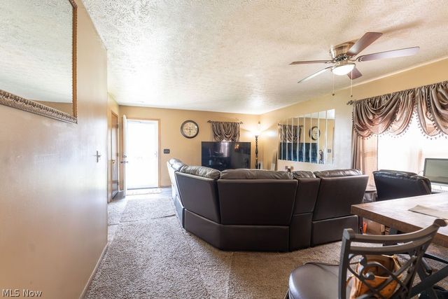 444 Sunshine Avenue, Youngstown, OH 44505