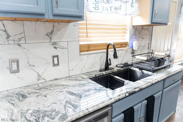 444 Sunshine Avenue, Youngstown, OH 44505