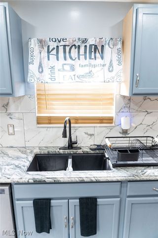 444 Sunshine Avenue, Youngstown, OH 44505