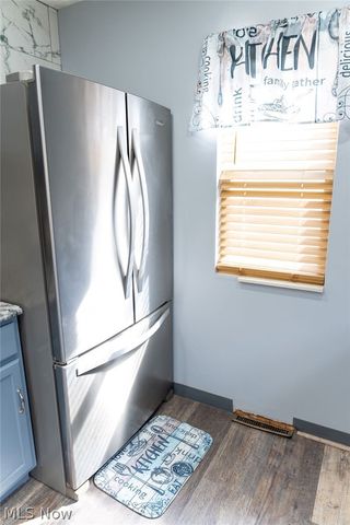 444 Sunshine Avenue, Youngstown, OH 44505