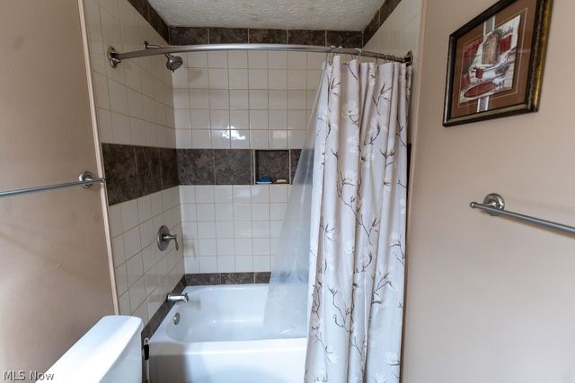 444 Sunshine Avenue, Youngstown, OH 44505