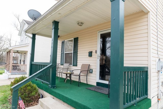 444 Sunshine Avenue, Youngstown, OH 44505